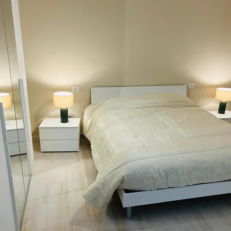 Bed & Breakfast Parrot House *